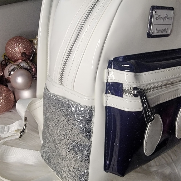 Loungefly Disney Mickey Mouse The Main Attraction Backpack!!!Brand new - Picture 10 of 12